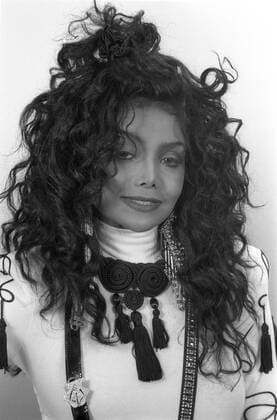 LaToya Jackson pop singer 07 89 dar LaToya Jackson in July 1989 on the sidelines of the NDR talk show , NDR USA american american singer woman singing music pop pop music model photo model us american female singer high portrait neutral smiling posing exclusive flash bw La Toya