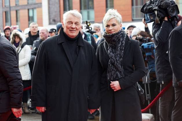 Heinz Hoenig with his wife Annika Kärsten at the funeral service for Jan Fedder in Hamburgs main church St Michaelis Copyright: xEventpressxGolejewskix