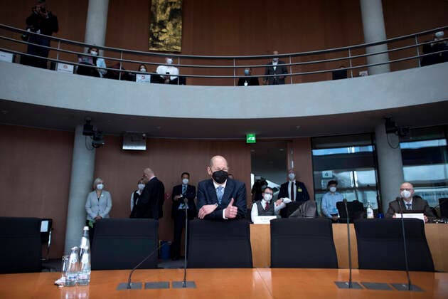 Olaf Scholz, Wirecard Committee DEU, Deutschland, Germany, Berlin, 22 04 2021 Olaf Scholz, Federal Minister of Finance and vice chancellor SPD, with FFP 2 mask, before testifying in front of a parliamentary committee of inquiry investigating the financial scandal over p
