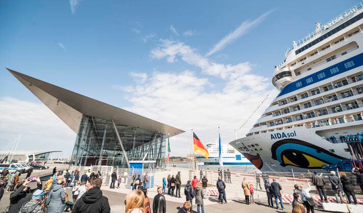 The cruise ship AIDAsol of the Rostock-based shipping company AIDA Cruises will moor at the Warnemünde Cruise Term Copyright: FrankxHormannx xnordlicht