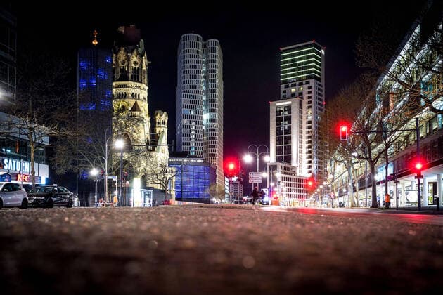 24 04 2021,Berlin,Germany,GER,there is a curfew tonight from 22 00 until 05 00 Kaiser Wilhelm Gedächtniskirche