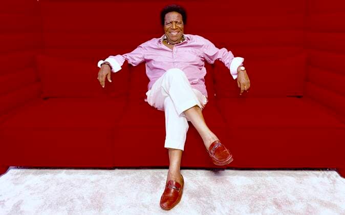 30 04 2021 Ermatingen, Lake Constance, Canton Thurgau, Switzerland, Europe Portrait Roberto Blanco in a private and relaxed atmosphere on the red sofa