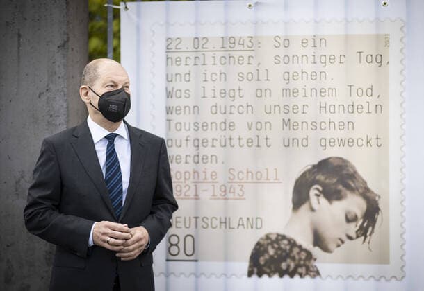 Federal Minister of Finance Olaf Scholz, SPD, taken at the opening of the exhibition on Sophie Scholl by the International Auschwitz Committee and the German Resistance Memorial in the State Representation of Lower Saxony in Berlin 06 05 2021 Berlin Germany Copyright: xFelixxZahn photothek.netx