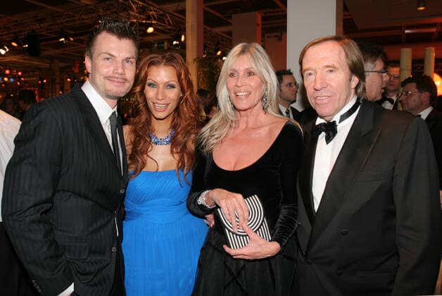 Ball des Sports 02 02 2008 Moderator Thomas Helmer Yasmina Filali Yasmina Munira Bohlen Elvira and Guenther Netzer, footballers, in the Rhein Main Halle, Congress Center, Friedrich Ebert Allee 1, Wiesbaden, at the Ball des Sports 02 02 2008 Â