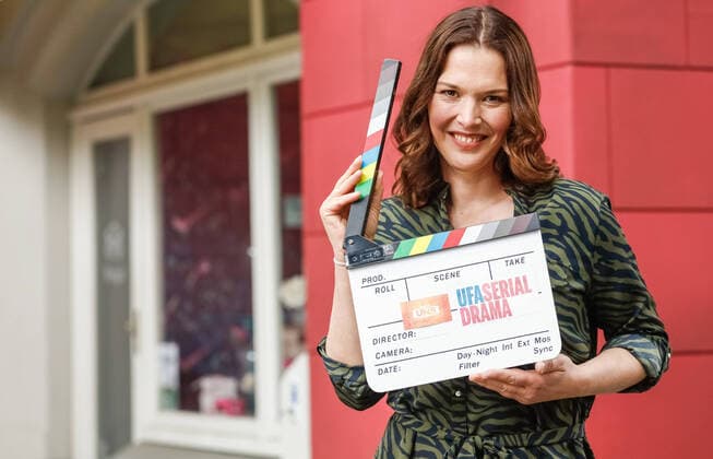 Cologne Big reunion on Unter uns Actress Tatiani Katrantzi returns to Schillerallee after 23 years Tatiani Katranzi Big reunion on Unter uns Actress Tatiani Katrantzi returns to Schillerallee after 23 years Copyright: xJulianxMeusel Eibner-Pressefotox EP_JML