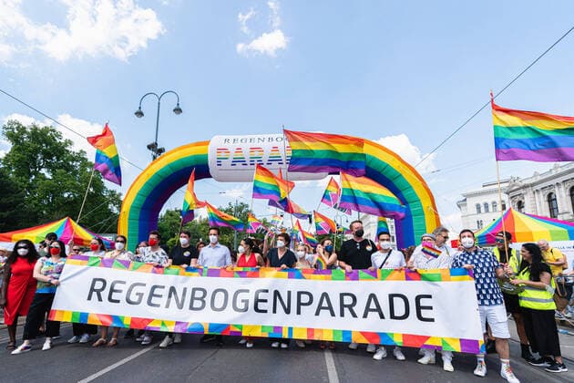 * OUT of AUT - Keine Weitergabe an Drittanbieter
