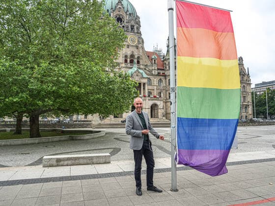 Hanover shows rainbow flag Hanovers mayor Belit Onay himself raises the last of the eight rainbow flags in front of the New Town Hall. Copyright: xBerndxGüntherx