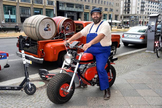 Bud Spencer Double Rico Weidner at the Pre Opening of the Bud Spencer Museum in Palazzo Italia Römischer Hof Berlin, 25 06 2021 Foto:xN.xKubelkax xFuturexImage