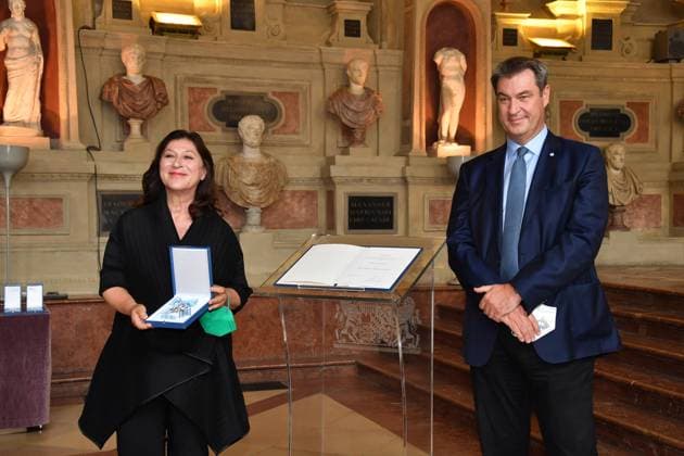 Eva Mattes and Dr Markus Söder Bavarian Prime Minister Award of the Bavarian Order of Merit 2021 Honour, Award Antiquarium Residenz Munich 08 July 2021