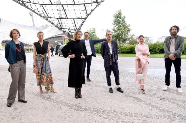 Miriam Düssel, Lena Stahl, Anke Engelke, Christoph Gröner, Jonas Dassler, Hannah Herzsprung and Jakob Graf at the premiere of the movie Mein Sohn at the 38 Filmfest München at the Open Air Kino am Olympiasee Munich, 09 07 2021 Foto:xS.xAdamx xFuturexImage