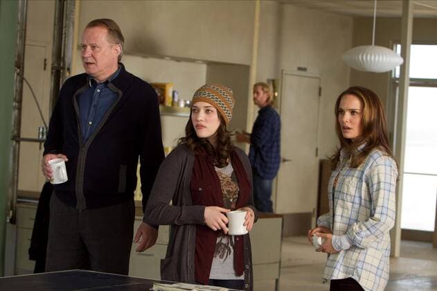Stellan Skarsgard, Kat Dennings & Natalie Portman Characters: Selvig, Darcy, Jane Foster Film: Thor (USA 2011) Director: Kenneth Branagh 21 April 2011  Copyright: MaryxEvansxAFxArchivexMarvelxStudios 13055812 EDITORIAL USE ONLY