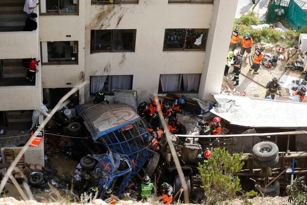 Vina del Mar, July 22, 2021 Today two trucks and a van were involved in a shocking accident in the sector of the descent of Limonares, located in Vina del Mar, after they derailed and fell down a hillside in the area Andres Pina Aton Chile, Aton 527900  Copyright: ANDRESxPINA ATONxCHILE