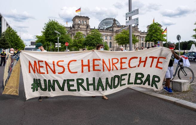 Sea rescue and refugee organizations demonstrated on Saturday 07 08 2021 in several German cities for support of civilian sea rescue on the Mediterranean Sea In Berlin, about 150 people gathered near the Bundestag under the motto Sea rescue Copyright: epd-bild RolfxZoellner EDITORIAL USE ONLY