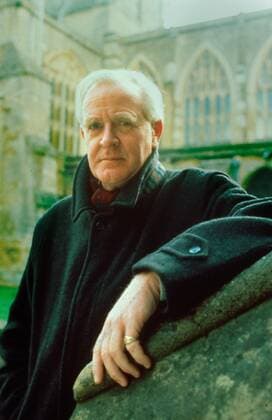 A MURDER OF QUALITY, John LeCarre, author, 1991, ? Thames Television Courtesy: Everett Collection Ref:TSDMUOF EC006 PUBLICATIONXNOTxINxCANxCHNxFRAxITAxJPNxNORxPOLxRUSxESPxUKxUSA Copyright: xx TSDMUOF EC006