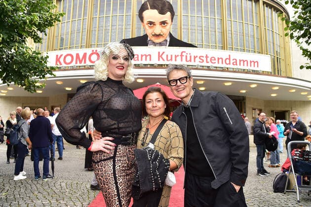 Benefit Gala , Gemeinsam Bunt Sheila Wolf, Claudia Schmutzler, Rolf Scheider Arrival to the benefit concert GEMEINSAM BUNT, against hate and exclusion for a diverse Berlin in Berlin on 22 08 2021 Photopress Mueller