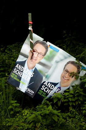 Bundestag election campaign 2021 29 08 2021, GER, Bavaria, Passau An election poster of Andreas Scheuer was destroyed and impaled on a post