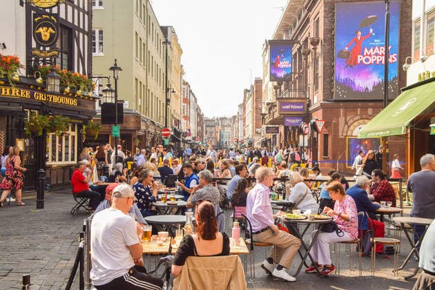 September 5, 2021, London, United Kingdom: Busy restaurants and cafes are seen in Old Compton Street as temporary al fresco, street seating continues in Soho..Several streets in Central London have been blocked for traffic at certain times of the day and at weekends to allow street seating at bars, cafes and restaurants during the coronavirus pandemic. London United Kingdom - ZUMAs197 20210905_zaa_s197_049 Copyright: xVukxValcicx