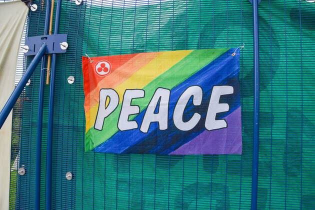 September 6, 2021, London, United Kingdom: A Peace banner is seen during the DSEI protest outside ExCeL London..Protesters have set up a camping site outside the ExCeL Centre in East London, with plans to disrupt the Defence and Security Equipment International (DSEI) arms fair, taking place 14-17 September 2021. London United Kingdom - ZUMAs197 20210906_zaa_s197_069 Copyright: xVukxValcicx