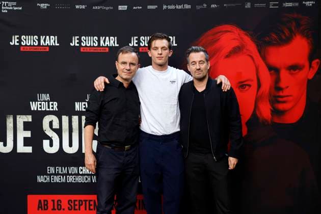Thomas Wendrich, Jannis Niewöhner and Christian Schwochow at the premiere of the movie Je suis Karl at the Odeon cinema in Cologne, 09 09 2021 Foto:xC.xHardtx xFuturexImage