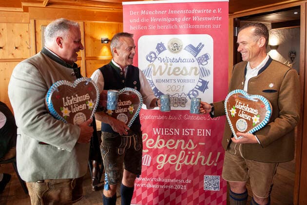 Munich, press conference for the 2 Wirtshauswiesn at the Augustiner am Platzl with the host couple Oliver and Barbara Wendel, f l Christian Schottenhamel, Gregor Lemke and Peter Inselkammer