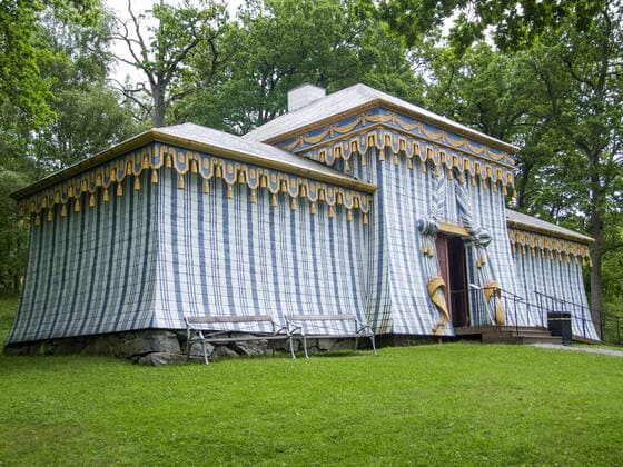 castle drottningholm,Guard tent,drottningholm palaces n9a-ko1