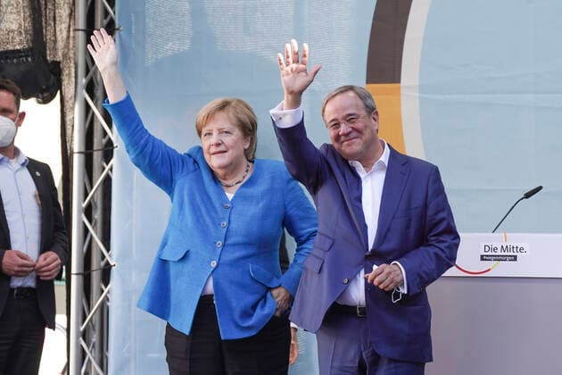 Election Campaign Closing of the CDU Federal Party News, 25 09 2021,Aachen, Angela Merkel the German CDU Chancellor together with Armin Laschet on stage at the election campaign closing of the party in Aachen Burtscheid Aachen North Rhine Westphalia Germany
