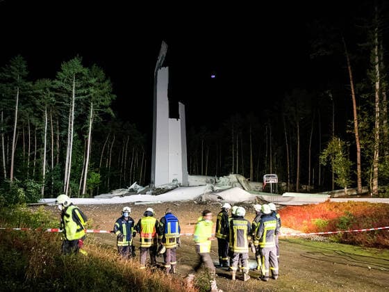NRW wind power plant near Haltern am See completely collapsed inauguration would have been on 30 9 party tents stand near 6 million euros damage according to initial data wind power plant near Haltern am See NRW in the forest completely fallen apart 6 million euros damage according to initial data North Rhine-Westphalia, 45721 Haltern am See, Germany Copyright: 7aktuell.dex xM.xGruber