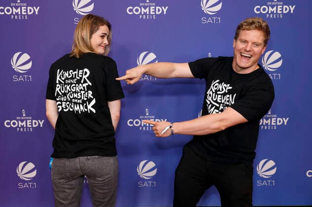 Hazel Brugger and Thomas Spitzer at the award ceremony of the 25 German Comedy Award 2021 in Brainpool TV Studio Cologne, 01 10 2021 Foto:xC.xHardtx xFuturexImage