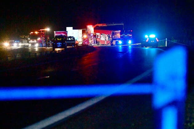 The scene after an accident between a car and a lorry earlier on October 03, 2021 outside the town Markaryd in Sweden Three people died in the accident one of them is the Swedish artist Lars Vilks and the other two were police officers Lars Vilks has had a permanent police prote  Copyright: xJohanxNilsson TTx ACCIDENT SWEDEN LARS VILKS