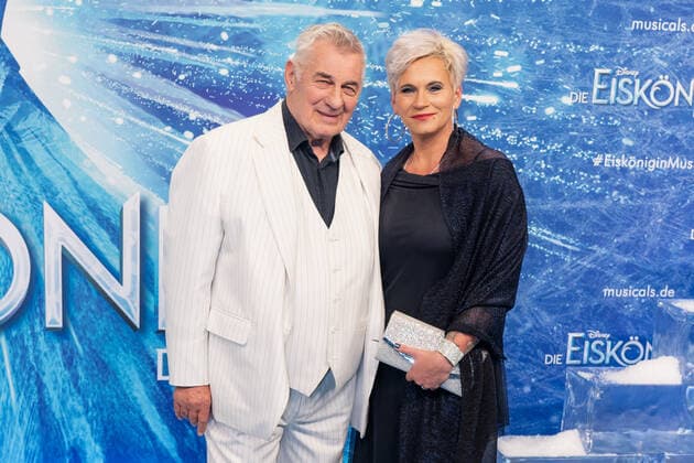 Stage Entertainment Disneys Die Eiskönigin Musical Premiere in Hamburg Heinz Hoenig with wife Annika Kärsten Hoenig Stage Entertainment Disneys Die Eiskönigin Musical Premiere in Hamburg Heinz Hoenig with wife Annika Kärsten Hoenig, Hamburg Hamburg Germany Stage Theater an der Elbe
