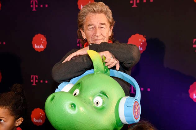 Peter Maffay at the photo session for the presentation of the Tabaluga radio play adventure journey in 3D audio by Kekz with Telekom in the Telekom Shop Munich, 09 11 2021 Foto:xS.xAdamx xFuturexImage