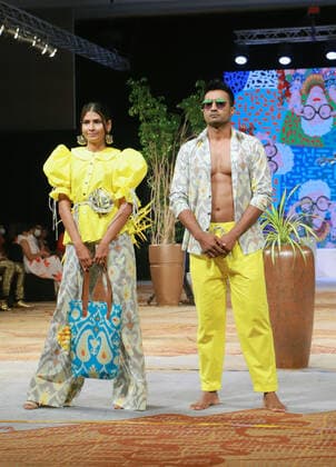 (211113) -- COLOMBO, Nov. 13, 2021 -- Models present creations during the Colombo Fashion Week (CFW) Swim Week in Colombo, Sri Lanka, on Nov. 12, 2021. The CFW Swim Week Colombo, scheduled for Nov. 12 and 13 in the national capital Colombo, will showcase works created by 11 local designers. (Photo by Xinhua) SRI LANKA-COLOMBO-FASHION WEEK AjithxPerera