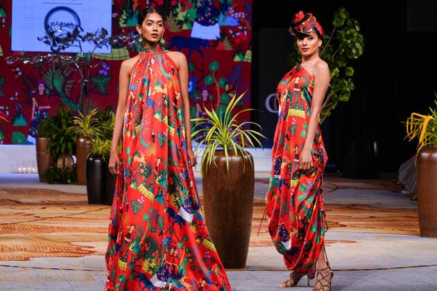 (211113) -- COLOMBO, Nov. 13, 2021 -- Models present creations during the Colombo Fashion Week (CFW) Swim Week in Colombo, Sri Lanka, on Nov. 12, 2021. The CFW Swim Week Colombo, scheduled for Nov. 12 and 13 in the national capital Colombo, will showcase works created by 11 local designers. ) SRI LANKA-COLOMBO-FASHION WEEK TangxLu