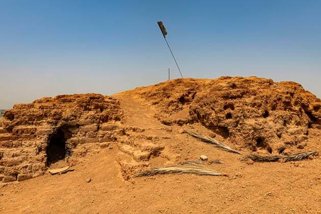 The ruins of the Sumerian city of Kish, Iraq, Asia Copyright: imageBROKER/MichaelxRunkel ibxrun07166604.jpg