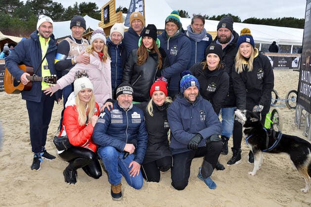 The participants Jan Sosniok, Susan Sideropoulos, Hendrik Duryn, Simone Thomalla, Bernhard Bettermann, Kai Wiesinger, Antoine Monot Jr , Franziska Knuppe, Till Demtroeder, Nina Ensmann, Matthias Killing and Anja Kling at the Baltic Lights Sled Dog Race Charity Event on 5 03 2022 at the pier Heringsdorf on Usedom Baltic Lights Sled Dog Race 2022 on Usedom Day 2