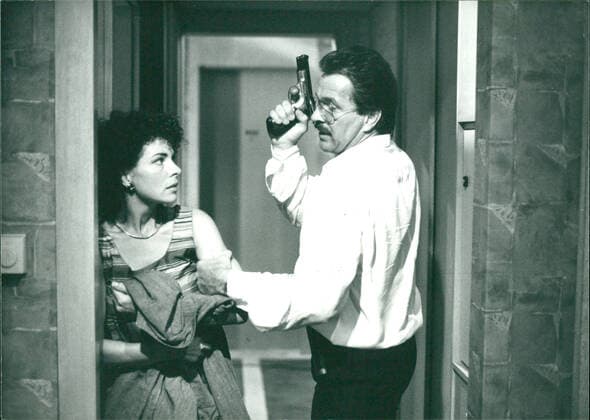 the Cat Gudrun Landgrebe and Götz George in the Cat