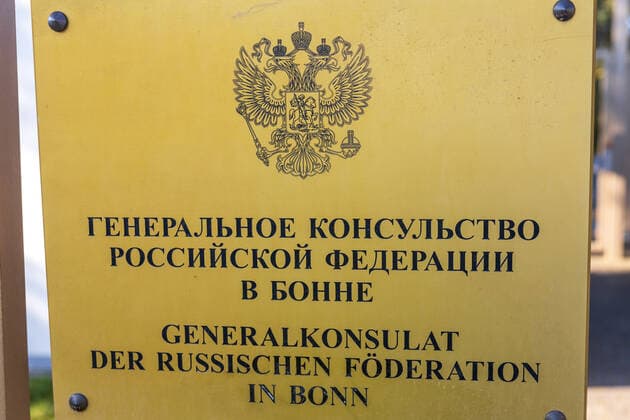 The Consulate General of the Russian Federation in Bonn was the site of the Embassy of the USSR, as well as the Embassy of the Russian Federation until the Federal Government moved in 1999 The consulate is the target of many demonstrations and vigils on the occasion of the war of aggression in Ukraine Bonn Schweinheim NRW Germany