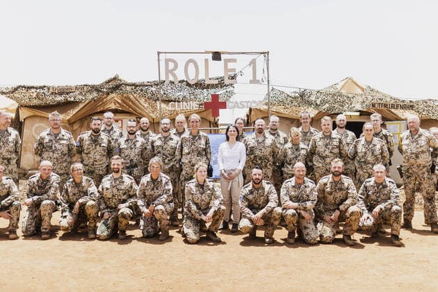 Annalena Baerbock Buendnis 90 Die Gruenen , German Foreign Minister, photographed at the sanitary station Role 1 in Camp Castor in Gao, 12 04 2022 Foreign Minister Baerbock travels to Mali and Niger to get an idea of the security situation and the political situation Gao Mali Copyright: xFlorianxGaertnerx