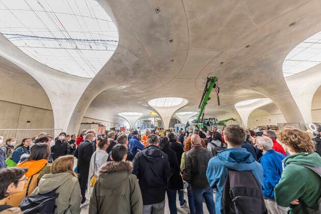 Construction site open days at the new main station in Stuttgart For three days, Stuttgart 21 is open to all interested parties On the first day of the visit, 15000 interested people flocked to the billion euro project, according to Deutsche Bahn 16 04 2022 DEU, Germany, Baden Württemberg, Stuttgart