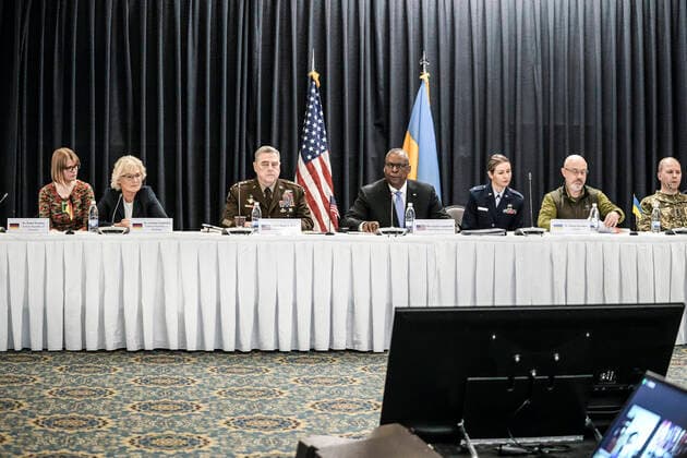 Top Defense Ministers Meeting on Ukraine War in Ramstein Current, 26 04 2022, Ramstein Air Base, Lloyd J Austin III Secretary of Defense of the United States of America during his opening remarks at the beginning of the Top Defense Ministers Meeti