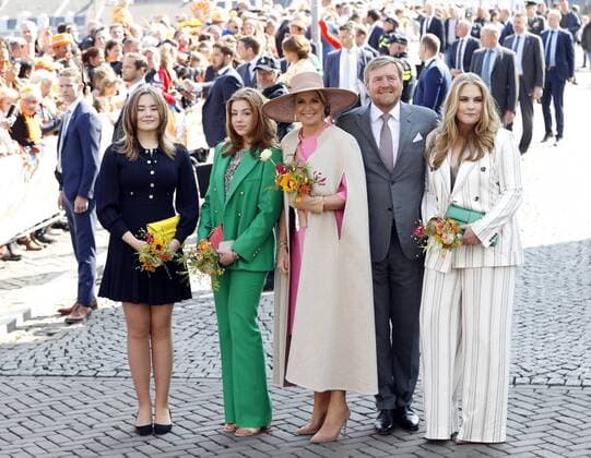 2022 04 27 11 15 29 MAASTRICHT King Willem Alexander, Queen Maxima and the princesses Ariane, Alexia and Amalia during King s Day in Maastricht After two silent corona years, the Dutch are again celebrating King s Day as usual ANP SEM VAN DER WAL netherlands out belgium out  Copyright: xx x447688041x originalFilename: 447688041.jpg