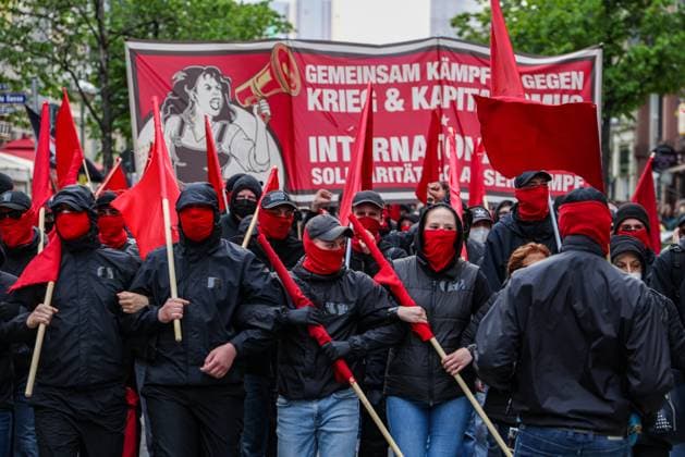 01 05 2022 Several thousand people demonstrate on Labor Day at the revolutionary May Day demonstration in Frankfurt am Main, Germany