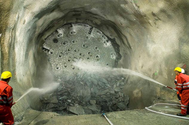 NEAT INTERMEDIATE BORE A tunnel boring machine eats through the rock in the Gotthard base tunnel of the New Rail Link through the Alps (NRLA) between Erstfeld and Amsteg on Wednesday 16 09 09, where the breakthrough of a 7.2-kilometer-long section is ta  Copyright: Ex-PressxMarkusxFortex MFO20090916_031