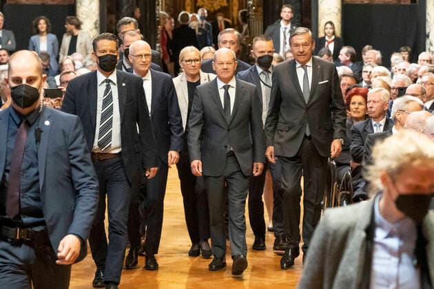 Traditional Übersee Day on the occasion of the 100th anniversary of the Übersee Club at Hamburg City Hall Olaf Scholz, Federal Chancellor with Pete