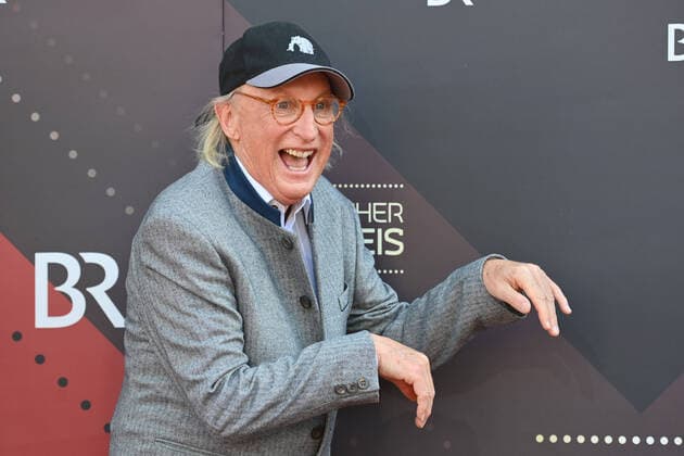 Otto WAALKES actor,author,coemoediant,producer single image,cropped single image,half figure,half figure Bavarian Film Award 2021 Red Carpet,Red Carpet,on 20 05 2022 at Prinzregententheater in Munich