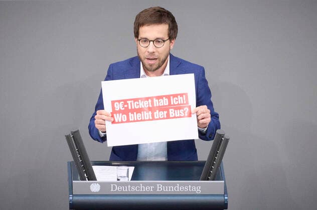 Plenary session in the Bundestag in Berlin Victor Perli Die Linke during the session of the German Bundestag on 31 05 2022 in Berlin Berlin Bundestag Berlin Germany