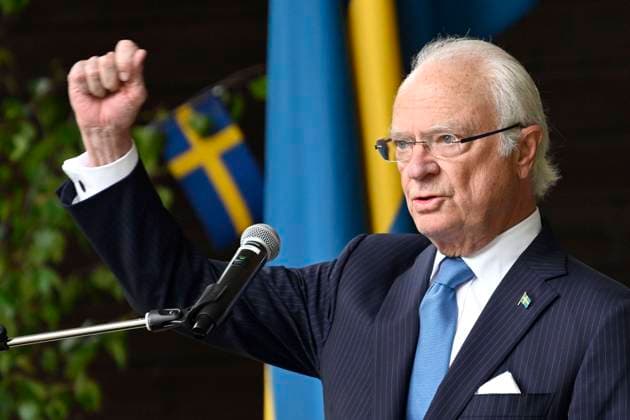 King Carl Gustaf participates in the National Day celebrations in Holje Park in Olofstrom in southern Sweden during Sweden s National Day 6 June 2022 Poto Johan Nilsson TT Kod 50090 OLOFSTRÖM SWEDEN x50090x  Copyright: xJohanxNilsson TTx SWEDEN NATIONAL DAY