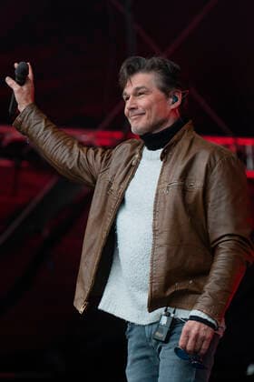 a-ha Bergen, Norway. 15th, June 2022. The Norwegian pop group a-ha performs a live concert during the Norwegian music festival Bergenfest 2022 in Bergen. Here singer Morten Harket is seen live on stage. Bergen Norway  Copyright: xGonzalesxPhoto JarlexH.xMoex