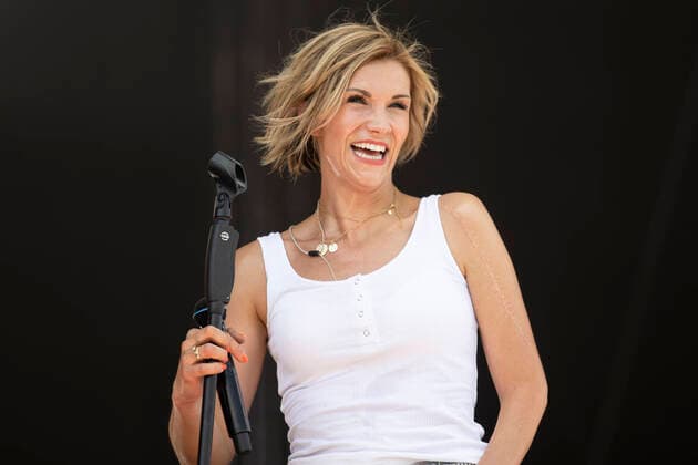 Schlagerinsel entertainment Schlagerinsel on 03 07 2022 Hildesheim Lower Saxony Anna Maria Zimmermann is on stage in Hildesheim Hildesheim Volksfestplatz Lower Saxony Germany Copyright: xMarcoxSteinbrenner Kirchner-Mediax