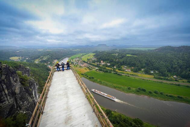 Photo opportunity new observation deck Bastei With the construction of the new observation deck, the famous Basteiaus